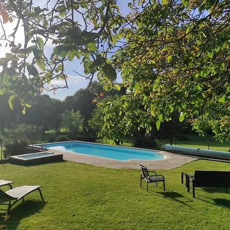 De L'orfraie بيت للعطل